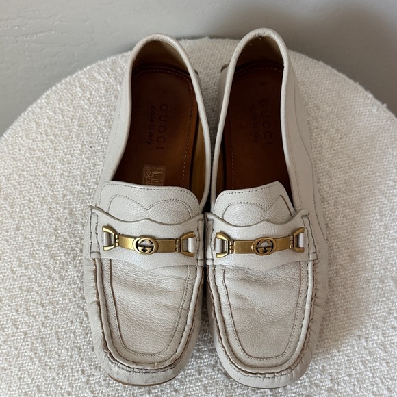 Gucci White Leather Loafers with Gold Accent - Picture 2 of 9
